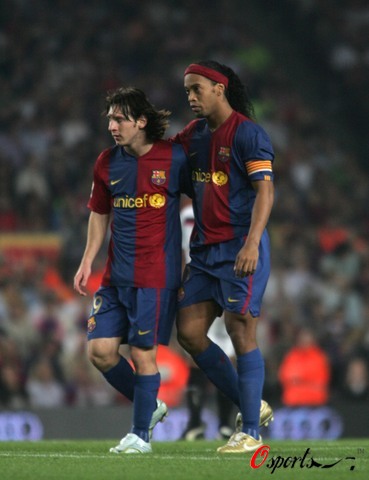 大赛中承担 大赛中承担